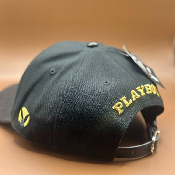 PLAYBOY Premium Bunny Snapback - Picture 6 of 10